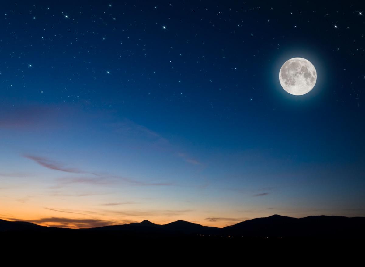 La Lune peut-elle avoir elle aussi une lune ?