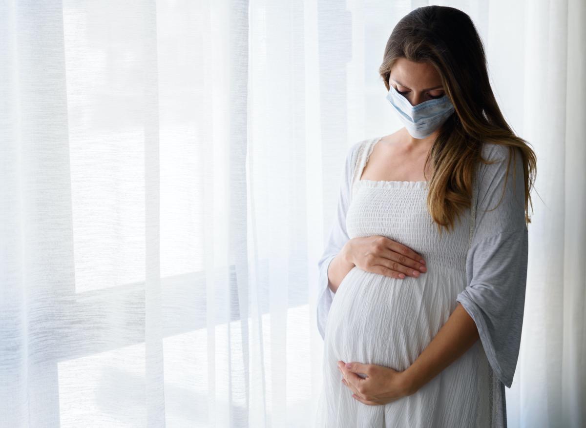 Covid-19 et grossesse : pas de risque de décès pour l'enfant à naître