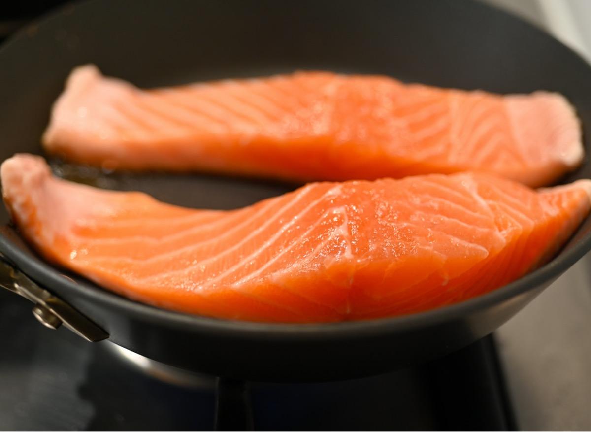 Maladies cardiovasculaires :  le poisson aide à la prévention 