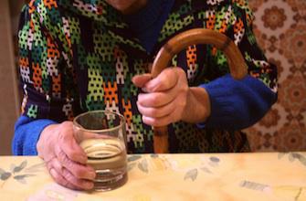 Seniors : 1 ordonnance sur 5 comporte plus de 5 médicaments