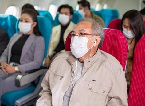 Dans l'avion ou le train, comment choisir le bon siège pour éviter d'être contaminé ?