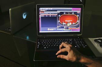 Les joueurs de poker en ligne mettent leur santé en jeu