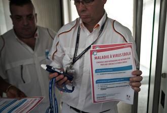 Ebola : comment se déroulent les contrôles à Roissy