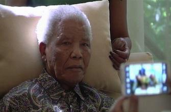 Nelson Mandela vit sous assistance respiratoire