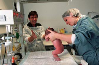 Les Etats-Unis envisagent de séquencer l'ADN de tous les bébés