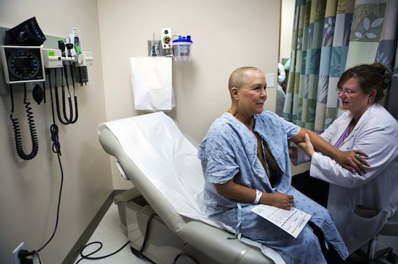 Cancer du sein : un sur deux serait évitable après la ménopause
