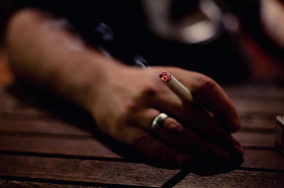 Tabagisme passif : recrudescence dans les lieux de convivialité