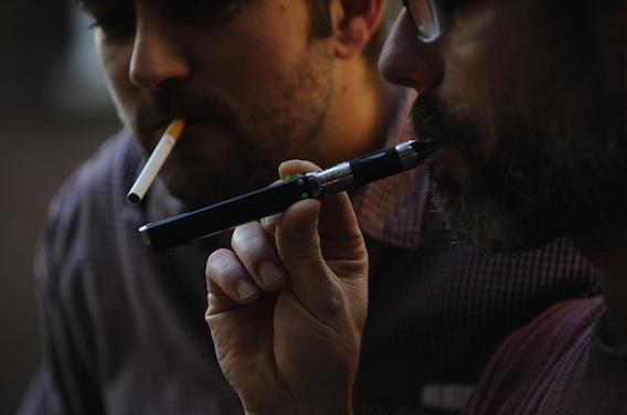 Cigarette électronique :  95 % moins nocive que le tabac