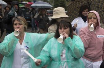 Ebola : pourquoi les infirmières protestent