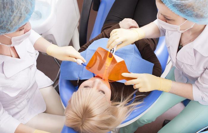 Soins dentaires : les centres seront désormais soumis à un contrôle 