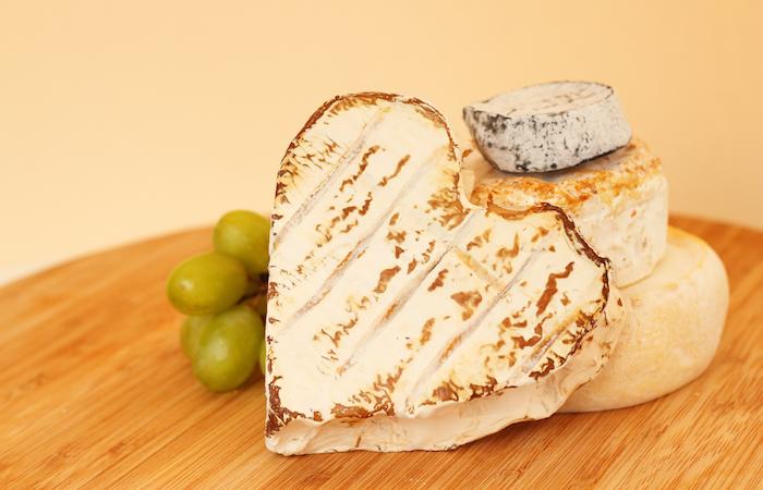 Listeria : deux lots de fromage neufchâtel retirés du marché