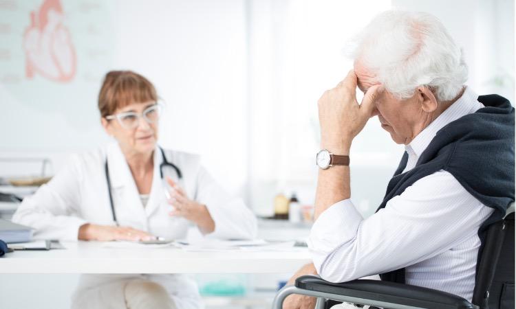 Alzheimer : pourquoi certains patients ne sont-ils pas conscients de leur maladie ? 