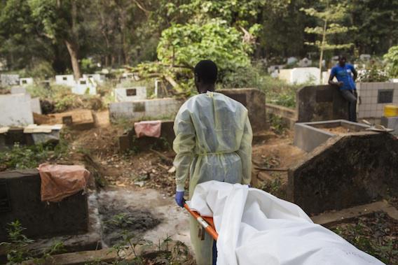 Ebola : 4 morts en Guinée