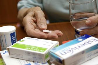 Les personnes âgées consomment 7 médicaments par jour