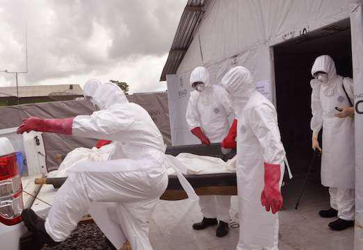 Cas suspect d'Ebola : les Réunionnais fixés lundi 