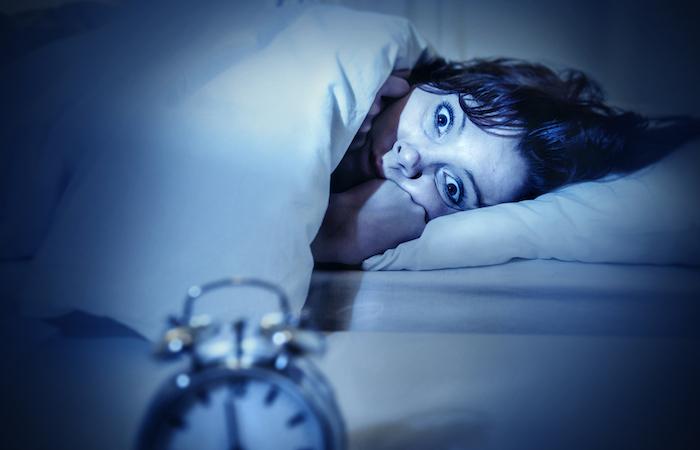 Sommeil : les nuits trop longues associées à plus de cauchemars