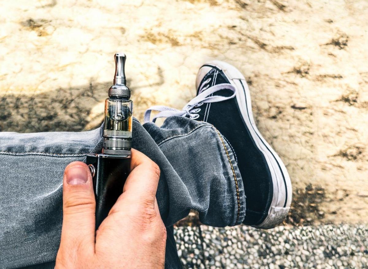Cigarette électronique : une trentaine de consommateurs hospitalisés aux  Etats-Unis