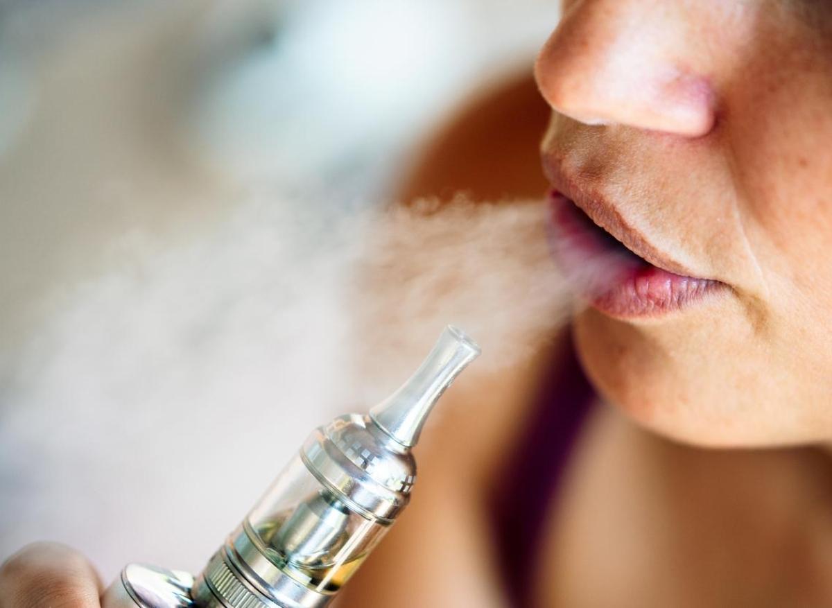 Cigarettes lectroniques : leurs utilisateurs auraient plus de risque de  souffrir des symptmes de la Covid-19