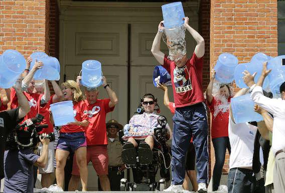 Maladie de Charcot : l’Ice Bucket Challenge finance une découverte majeure