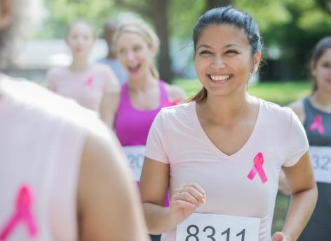 Bouger plus, s’asseoir moins : une clé pour réduire le risque de cancer de sein