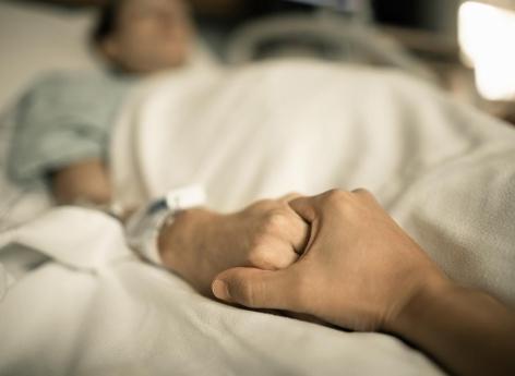 Sepsis : il est placé dans le coma à cause d’un poil incarné