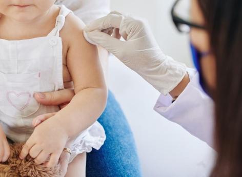 Vacuna Covid para niños de 4 años y menores: No hay efectos secundarios graves