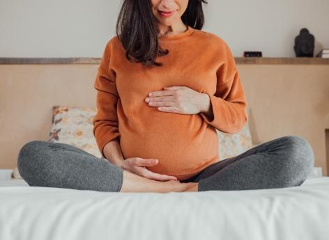 Accouchement traumatique : une IA aide à repérer les TSPT chez les mamans 