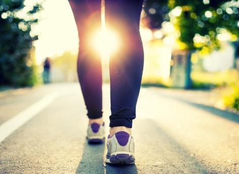 Diabète : deux minutes de marche après manger limite le risque !