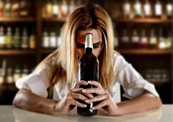 Migraine : l'alcool est considéré comme un déclencheur 