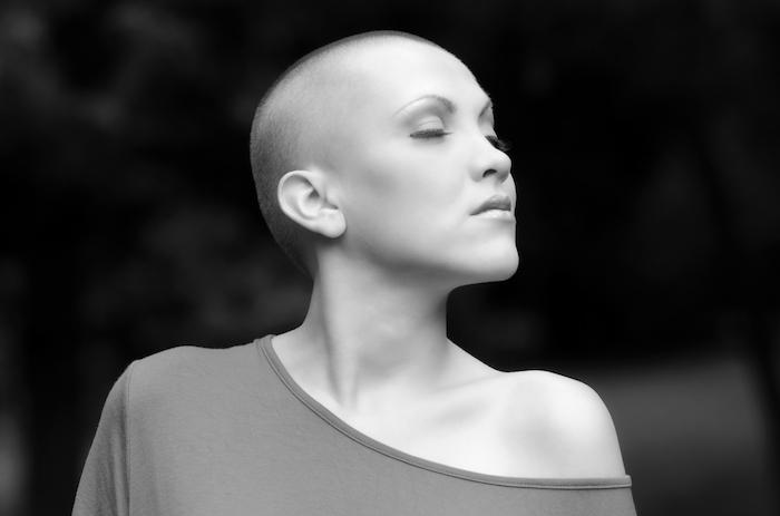 Cancer du sein : ré-apprivoiser sa féminité pour retrouver une sexualité normale