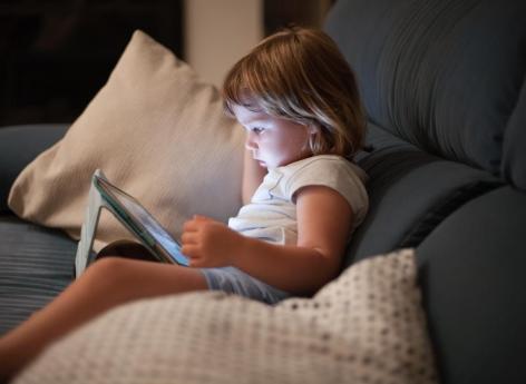 Génération alpha : les enfants utilisent Internet à partir de 5 ans 