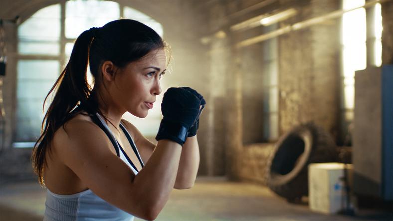 Les femmes sont aussi résistantes que les hommes lors d'entraînements physiques extrêmes