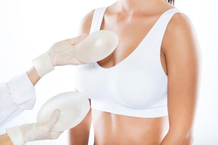 Les prothèses mammaires en silicone augmentent le risque de maladies auto-immunes