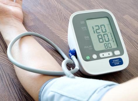 Crise cardiaque, AVC : comment la pression artérielle peut prédire vos risques