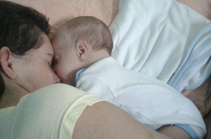 Une femme accouche dans le coma et découvre son enfant 3 mois plus tard