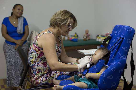 Zika : les femmes peuvent continuer d’allaiter