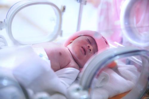 AVC : un bébé de 9 jours traité avec succès
