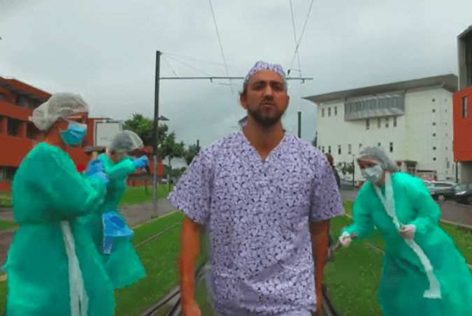 VIDEO. A Toulouse, des soignants du CHU parodient le rappeur Orelsan pour dénoncer le manque de moyens dans les hôpitaux 
