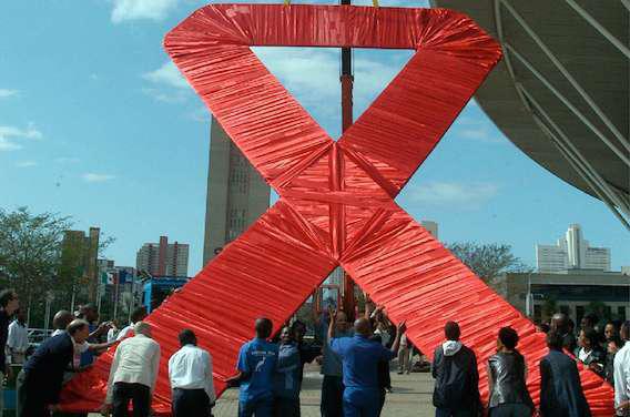 VIH : pris 4 jours sur 7, le traitement reste efficace