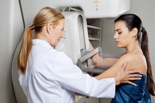 Tumeurs du sein : le traitement par ultrasons à l’essai en France