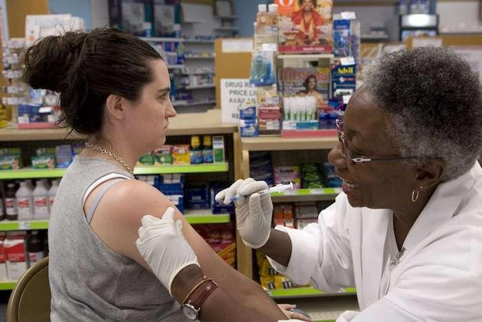 Grippe : les pharmaciens peuvent vacciner dans deux régions