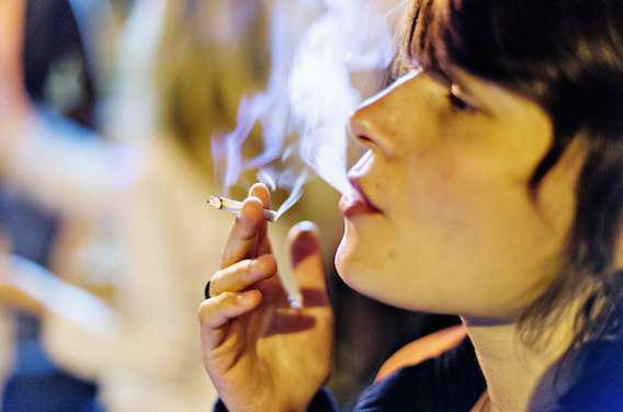 Tabac : l'inquiétante progression du cancer du poumon chez les femmes