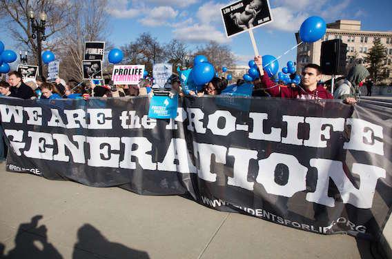 Texas : une loi impose d’enterrer les fœtus après une IVG