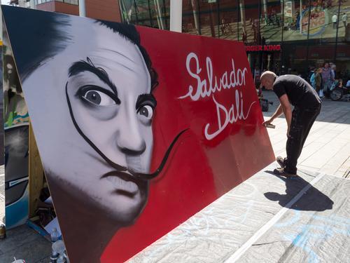 Parkinson : des signes précoces découverts dans les toiles de Dali