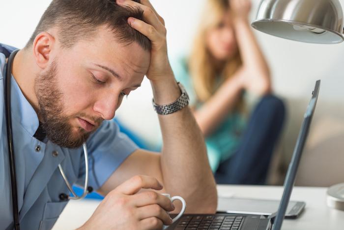 La majorité des médecins américains sont épuisés et déprimés