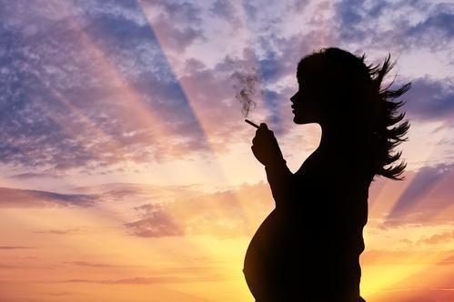 Seize maternités rémunèrent les femmes enceintes qui arrêtent de fumer