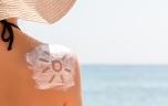 Mélanome : ces 4 idées reçues sur le soleil qui mettent votre peau en danger