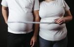 Comment le surpoids des parents influence la santé de leurs futurs enfants