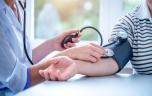 Hypertension avant 40 ans : ces maladies dont elle accroit les risques