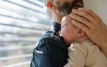 Congé paternité : une aubaine pour la santé mentale des pères ?